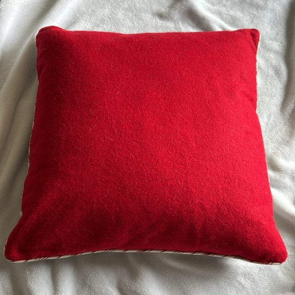 Large Christmas Pillow - New - Picture 2 of 4